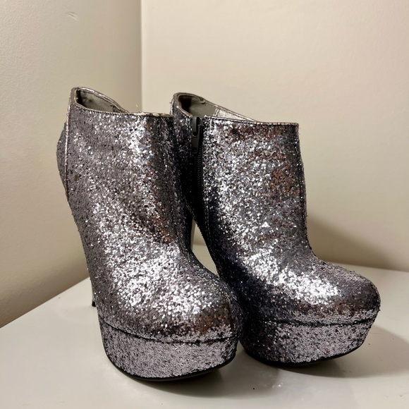 Sparkly heels - Picture 2 of 5